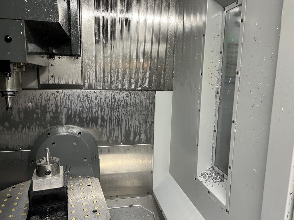 2015 Haas UMC-750SS CNC Vertical Machining Center, photo 3 of 5