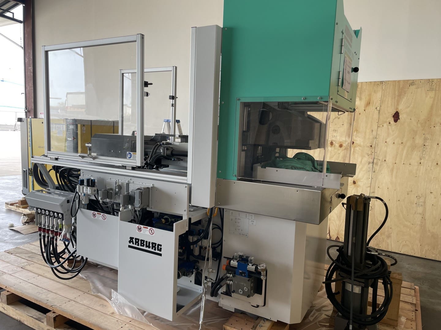 2023 Arburg 375V500-290