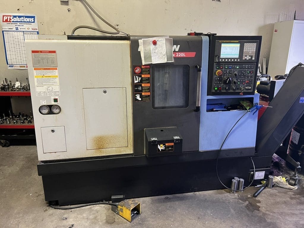 2012 Doosan Lynx 220LC