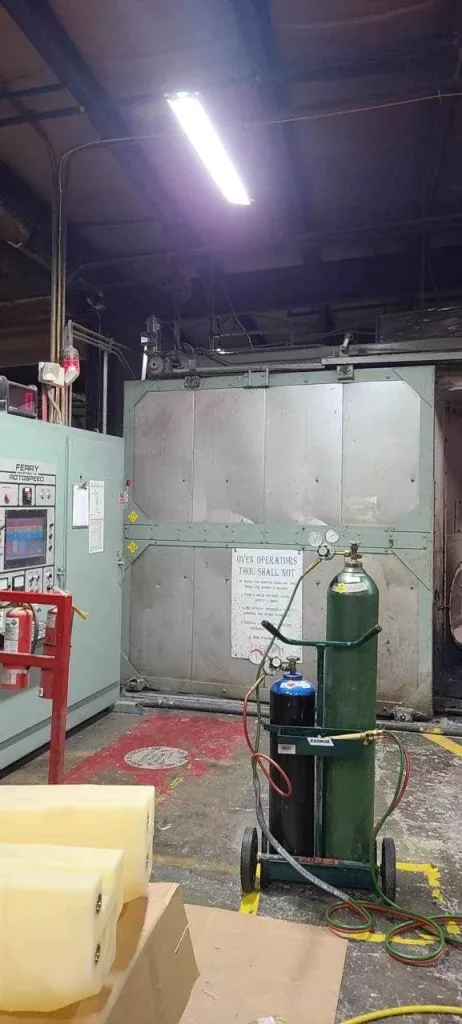 Used Ferry RS4-220 Roto Molder for Sale