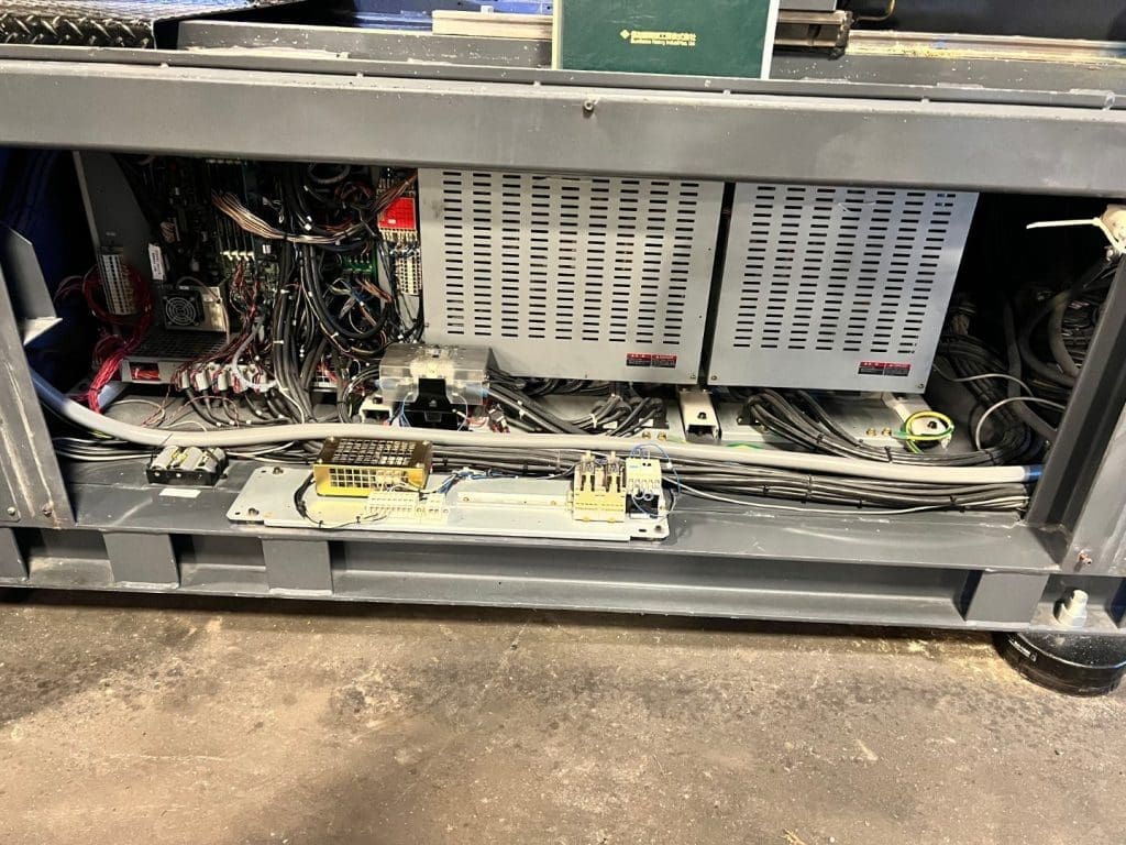 Used Sumitomo SE350HDZ-C1600 Injection Molding Machine For Sale