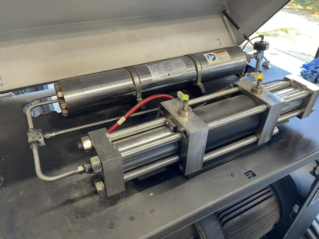 Used Wardjet X-2040 CNC Waterjet For Sale