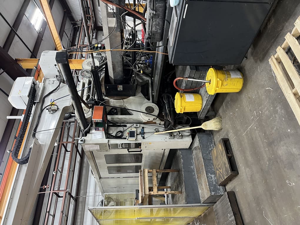 2000 Cincinnati Milacron MM1000-288