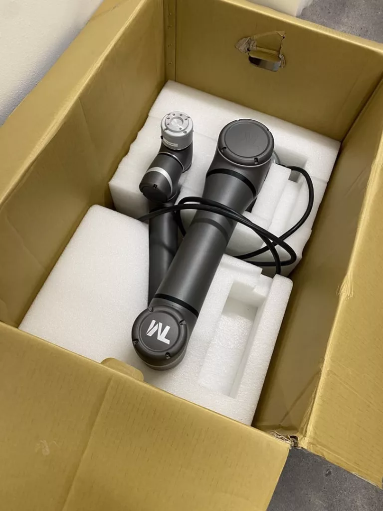 2021 Techman TM14X Robot, photo 2 of 8
