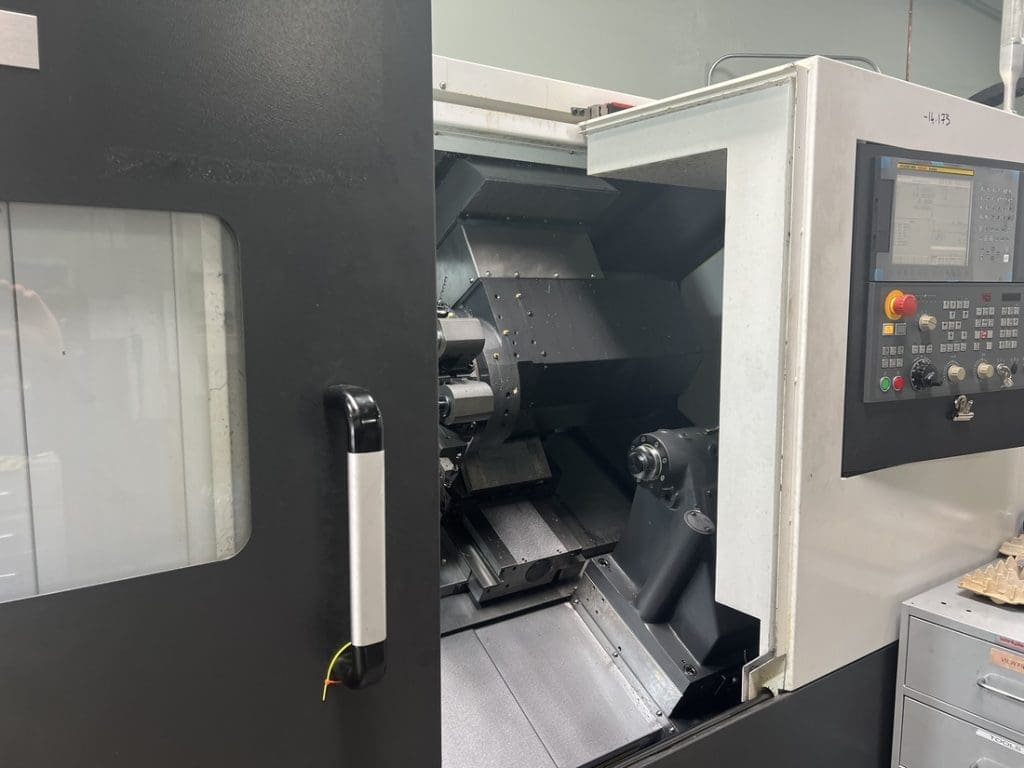 Used Hyundai Wia HD2200Y CNC Lathe For Sale