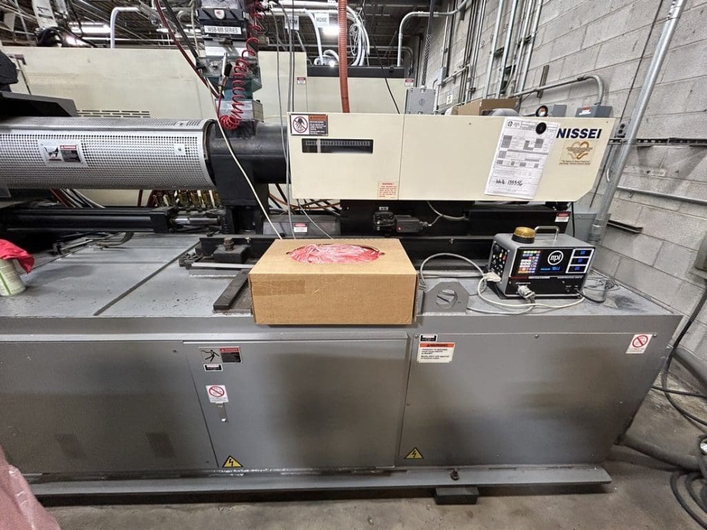 Used Nissei FNX280-71A Injection Molding Machine For Sale