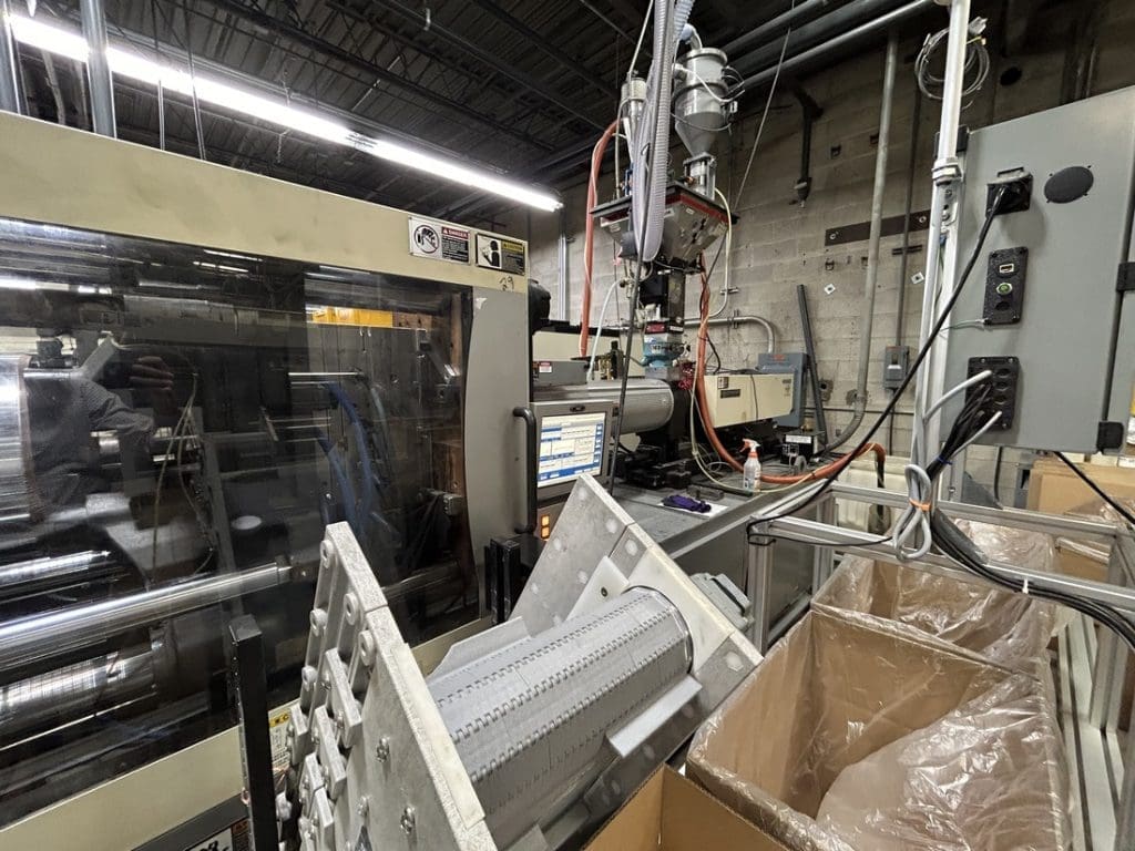 Used Nissei FNX280-71A Injection Molding Machine For Sale