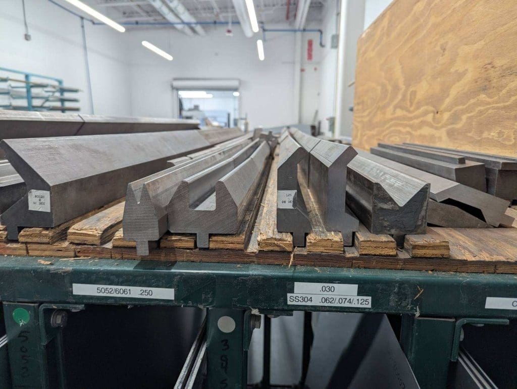 Used Accurpress 710010 Press Brake For Sale