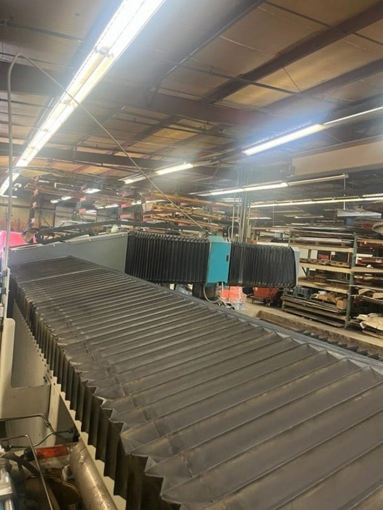 Used Flow Mach 3 4020b-X5 CNC Waterjet For Sale