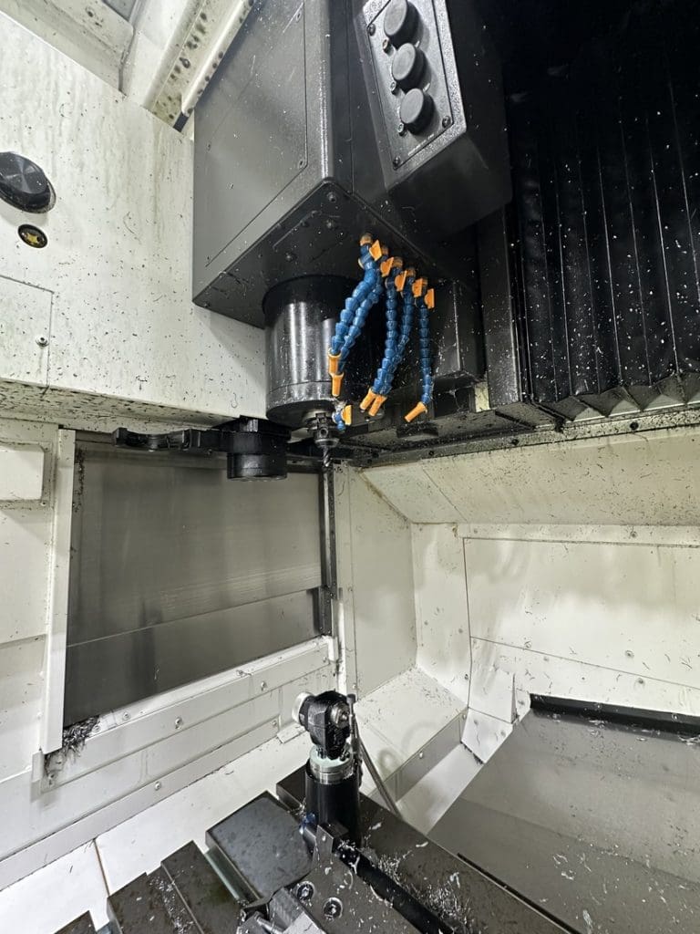 Used Okuma Genos M560-V CNC Vertical Machining Center For Sale