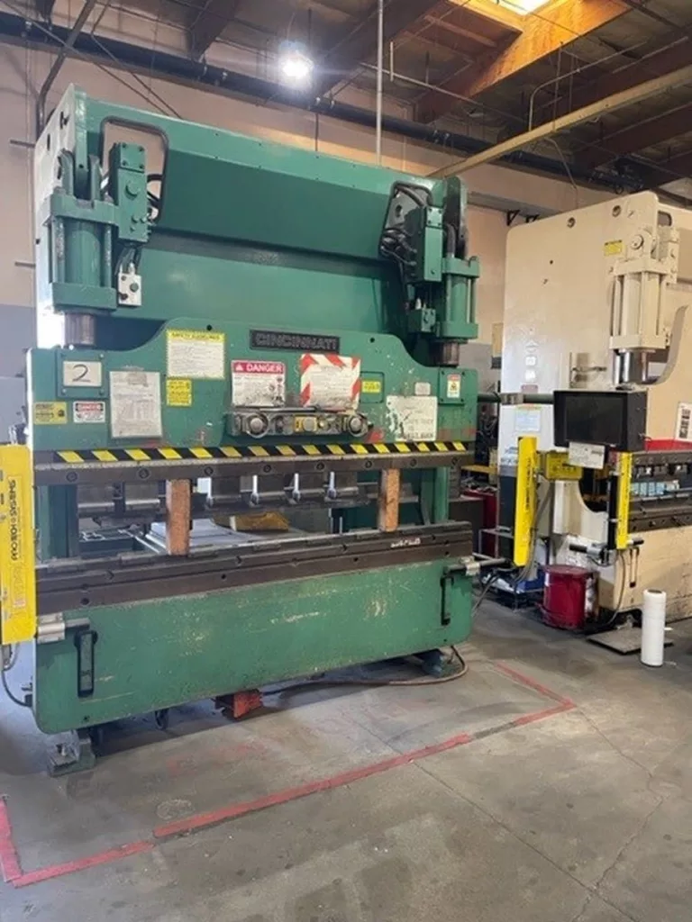 1996 Cincinnati CBII x 6 Press Brake, photo 1 of 2