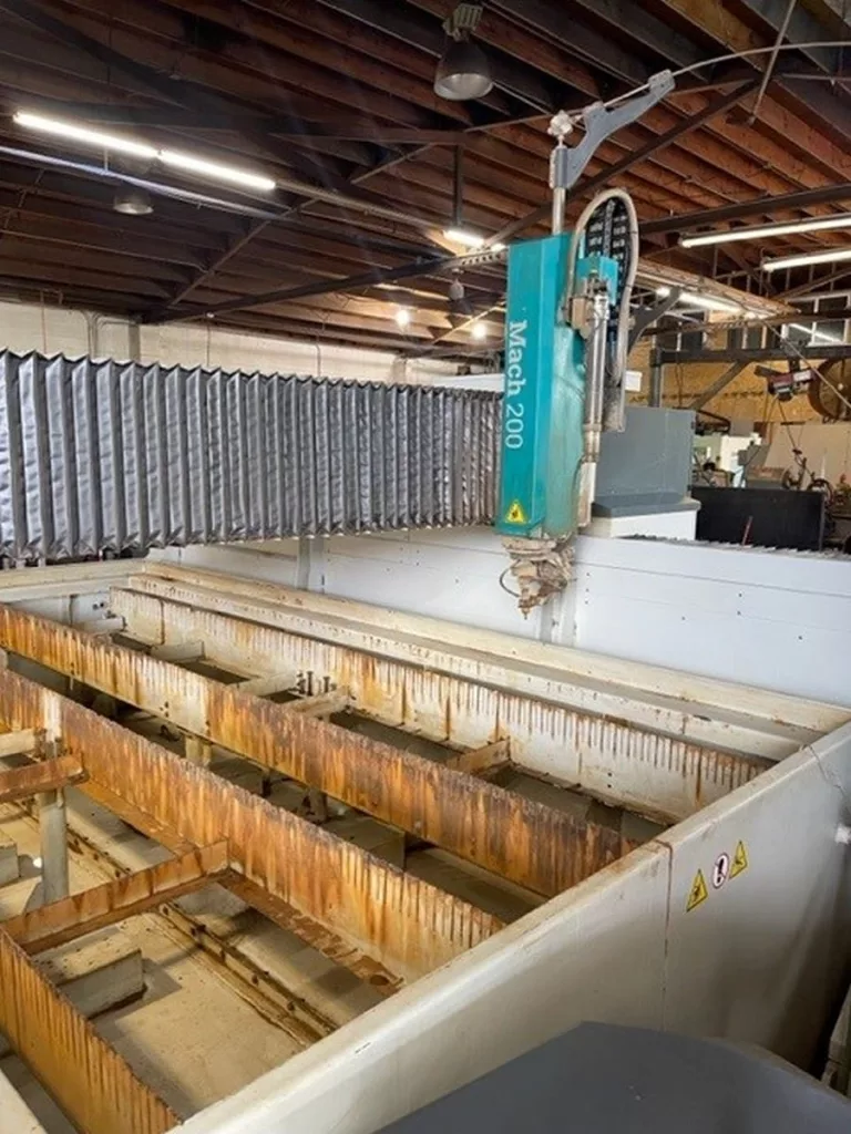 2020 Flow Mach 200 4020 Pivot+ Waterjet, photo 4 of 9