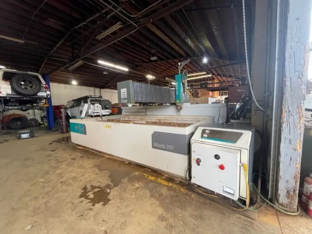 2020 Flow Mach 200 4020 Pivot+ Waterjet, photo 6 of 9