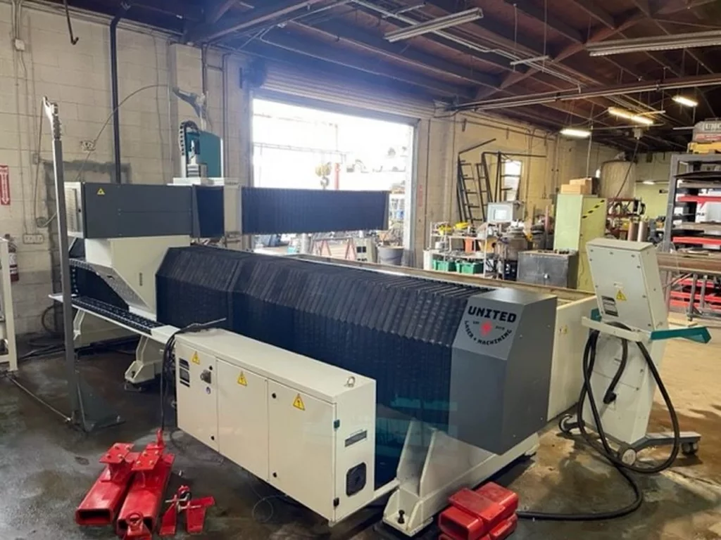 2020 Flow Mach 200 4020 Pivot+ Waterjet, photo 7 of 9