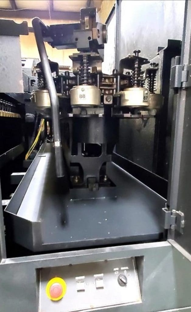 Used Mazak Variaxis 730 CNC Vertical Machining Center For Sale