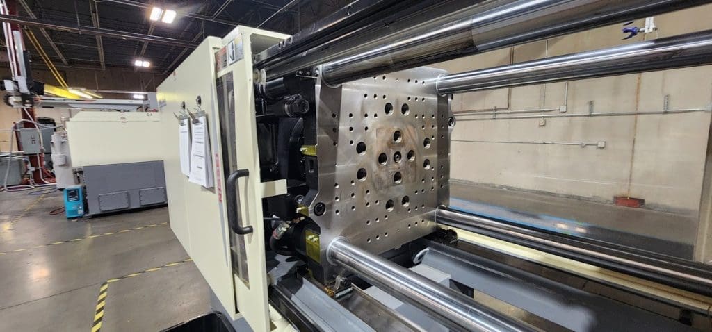Used Nissei FNX 180IIIA-25A Injection Molding Machine For Sale