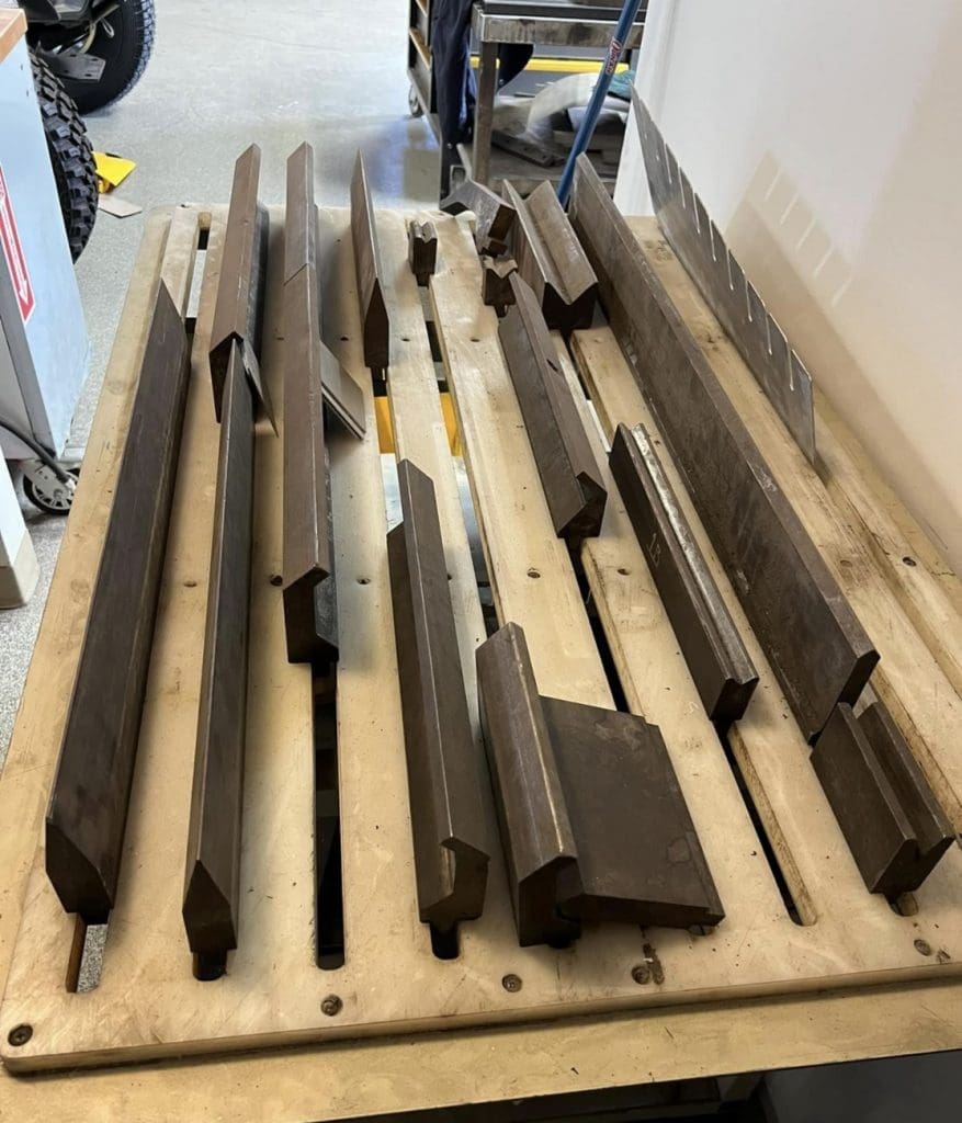 Used Accurpress Advantage 710010 Press Brake For Sale