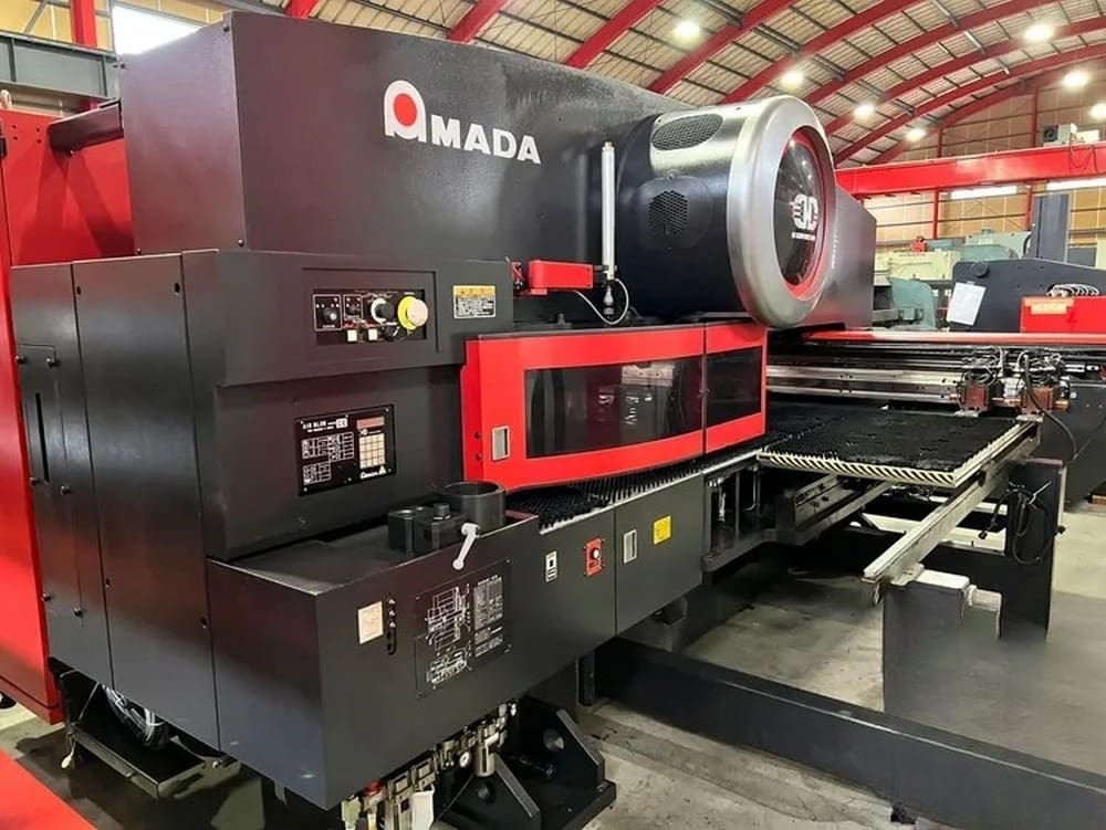 2004 Amada EM2510-NT