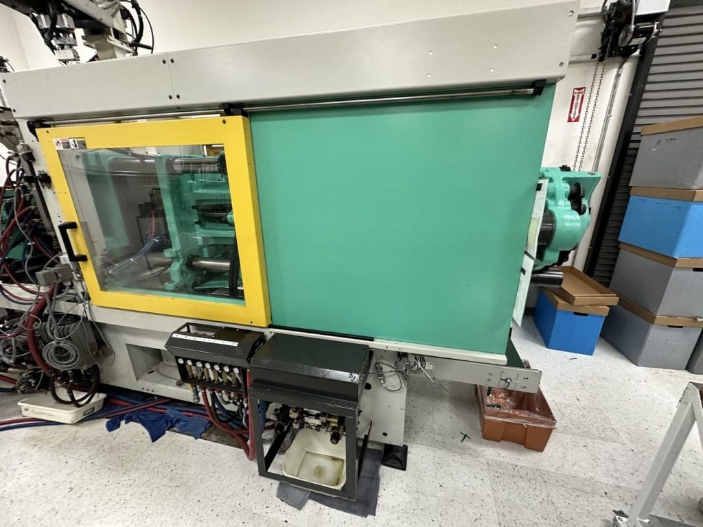 Used Arburg 520C 2000-800 Injection Molding Machine For Sale