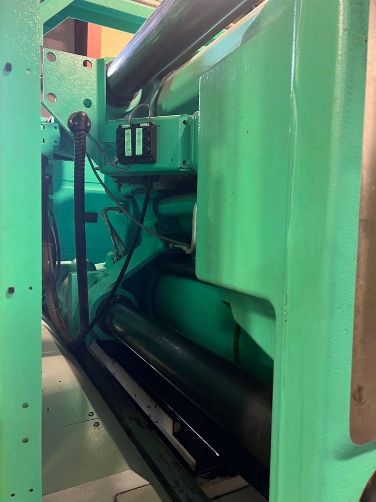 Used Arburg 720S 3200-1300 Injection Molding Machine For Sale