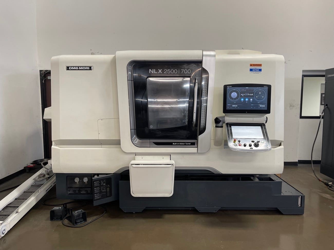 2017 DMG Mori NLX-2500SY/700