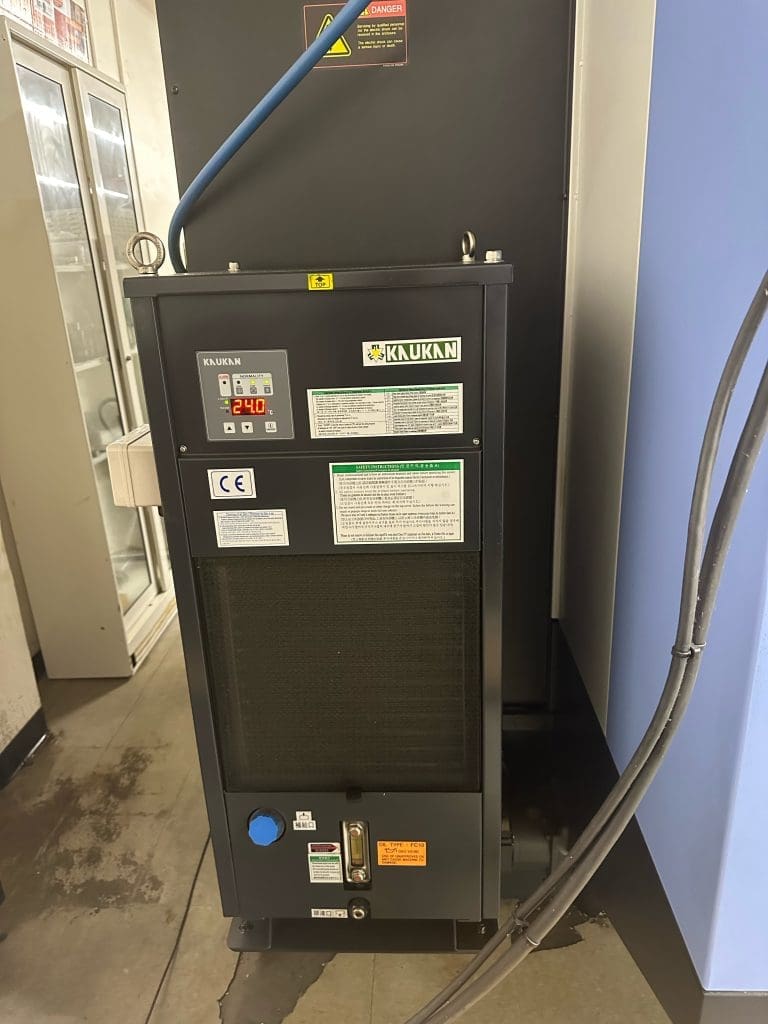 Used Doosan DNM 5700 CNC Vertical Machining Center For Sale