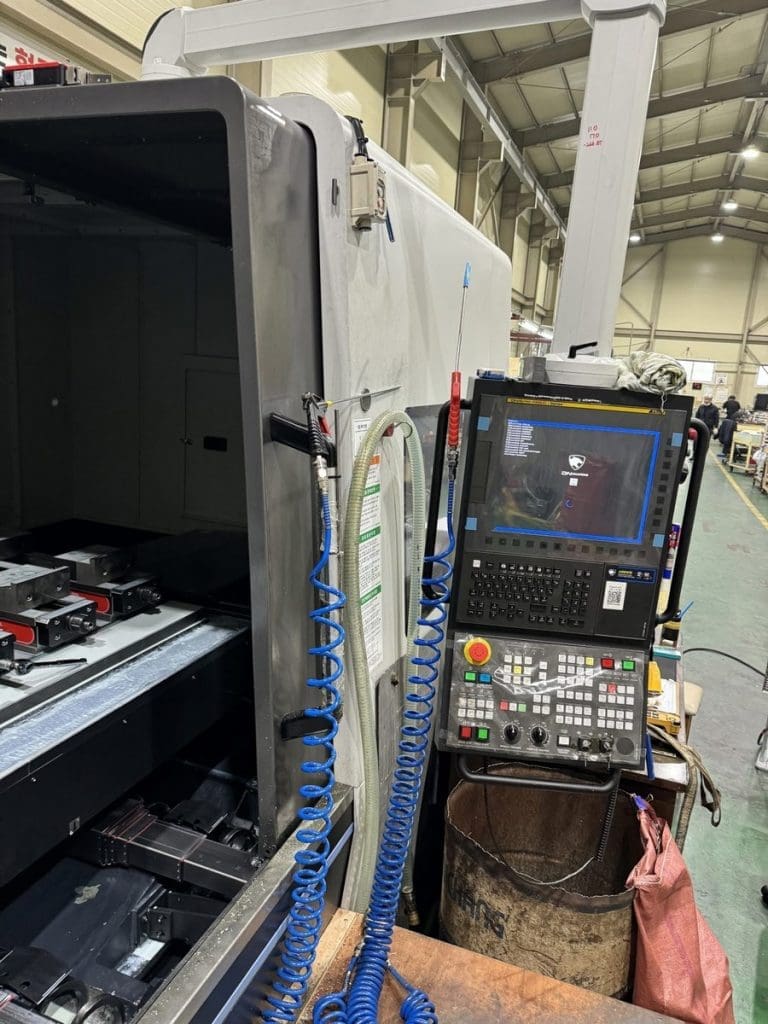 Used Doosan Mynx 9500 CNC Vertical Machining Center For Sale