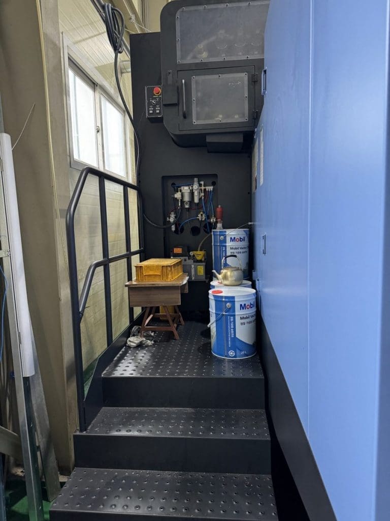Used Doosan Mynx 9500 CNC Vertical Machining Center For Sale