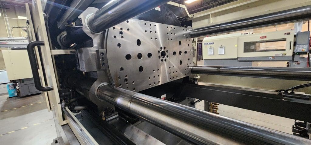 Used Nissei DCX200III-25A Injection Molding Machine For Sale