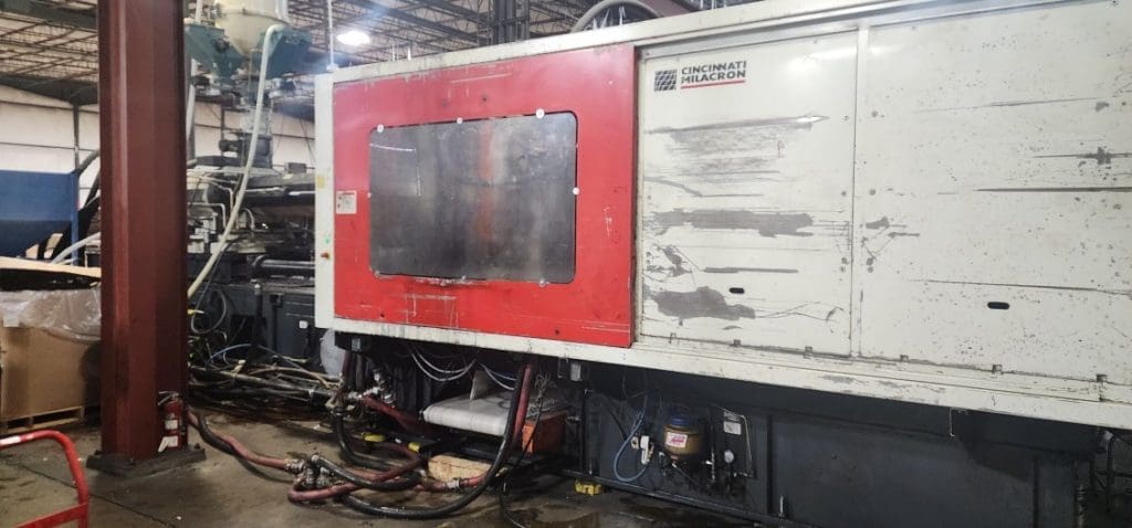 Used Cincinnati Milacron MM950TWP Injection Molding Machine For Sale