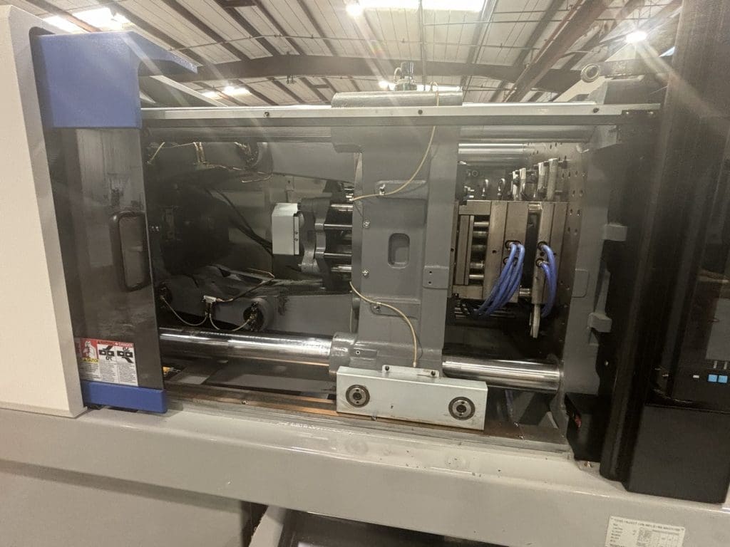 Used Toyo Si-250-6S-H370EU Injection Molding Machine For Sale