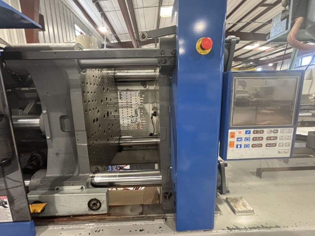 Used Toyo Si-250V-H3700U Injection Molding Machine For Sale