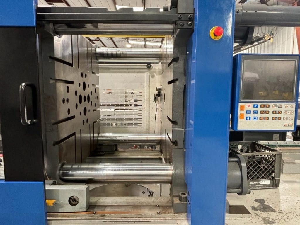 Used Toyo Si-400V-J450CU Injection Molding Machine For Sale