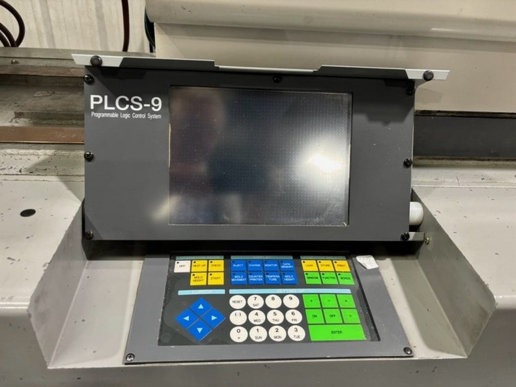 Used Toyo Si-55 Injection Molding Machine For Sale