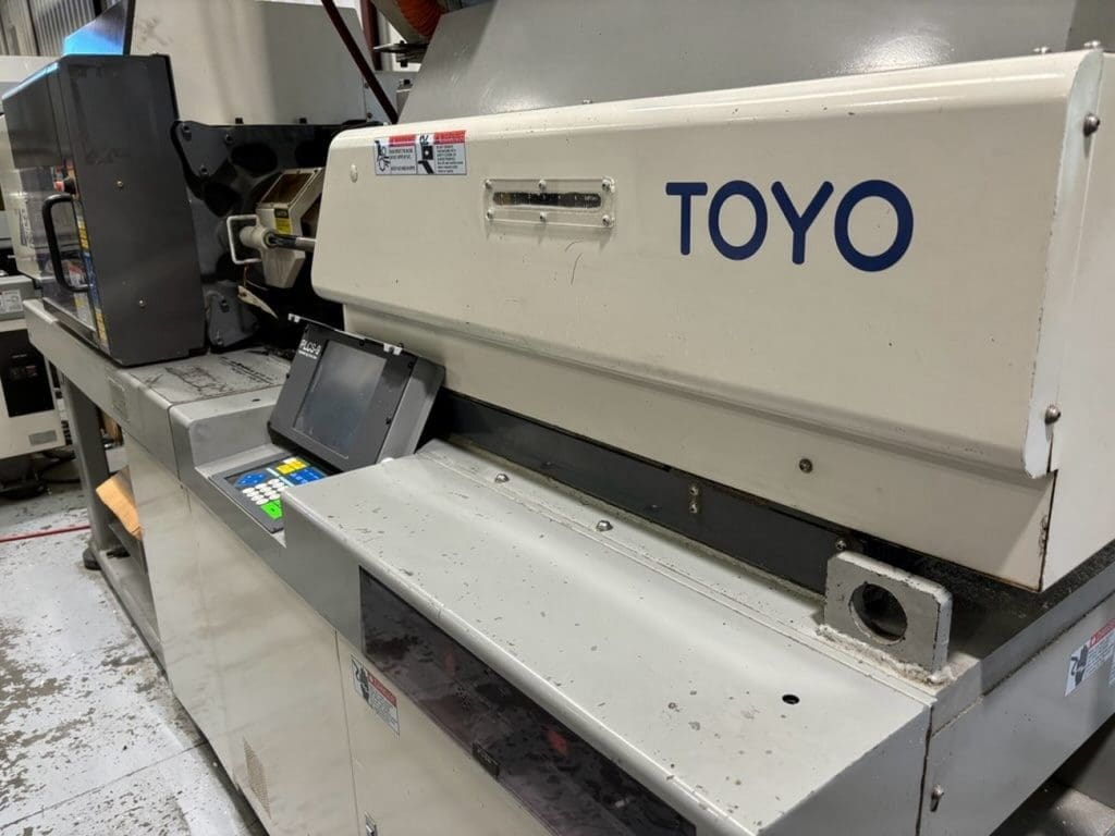 Used Toyo Si-55 Injection Molding Machine For Sale