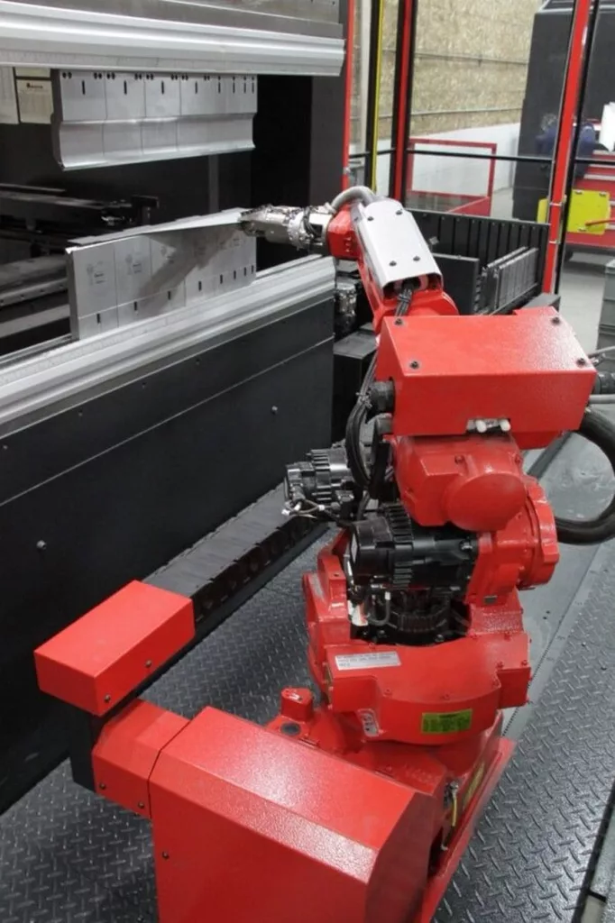 2017 Amada EG 6013 Press Brake, photo 11 of 15