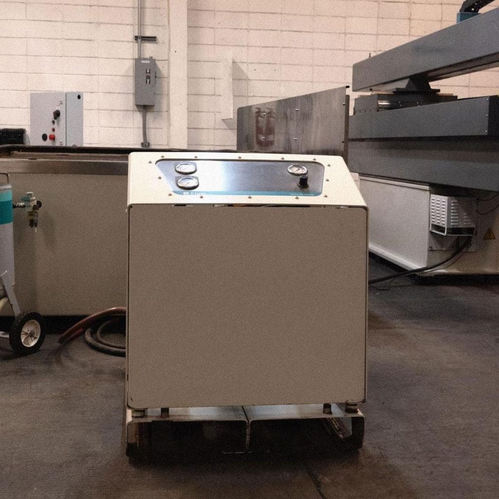 Used Flow Mach 100 3120 CNC Waterjet For Sale