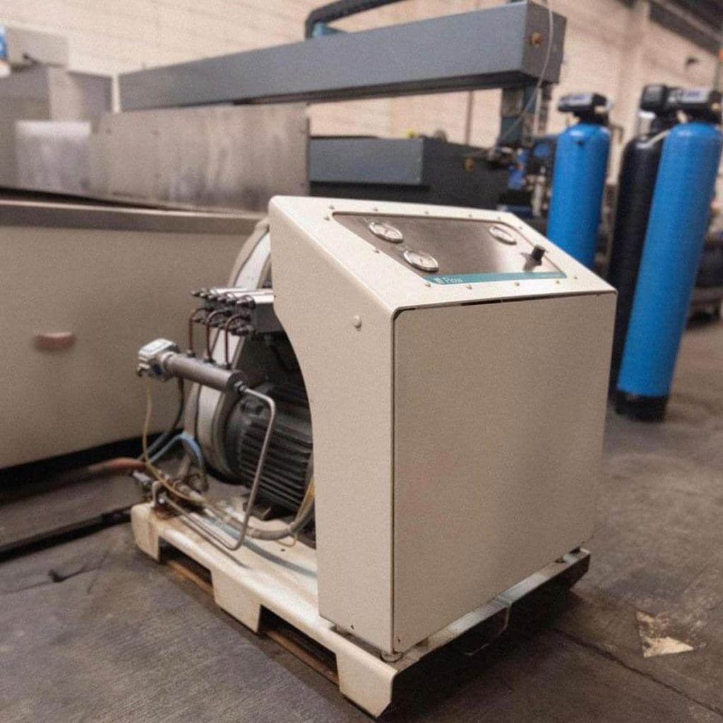 Used Flow Mach 100 3120 CNC Waterjet For Sale