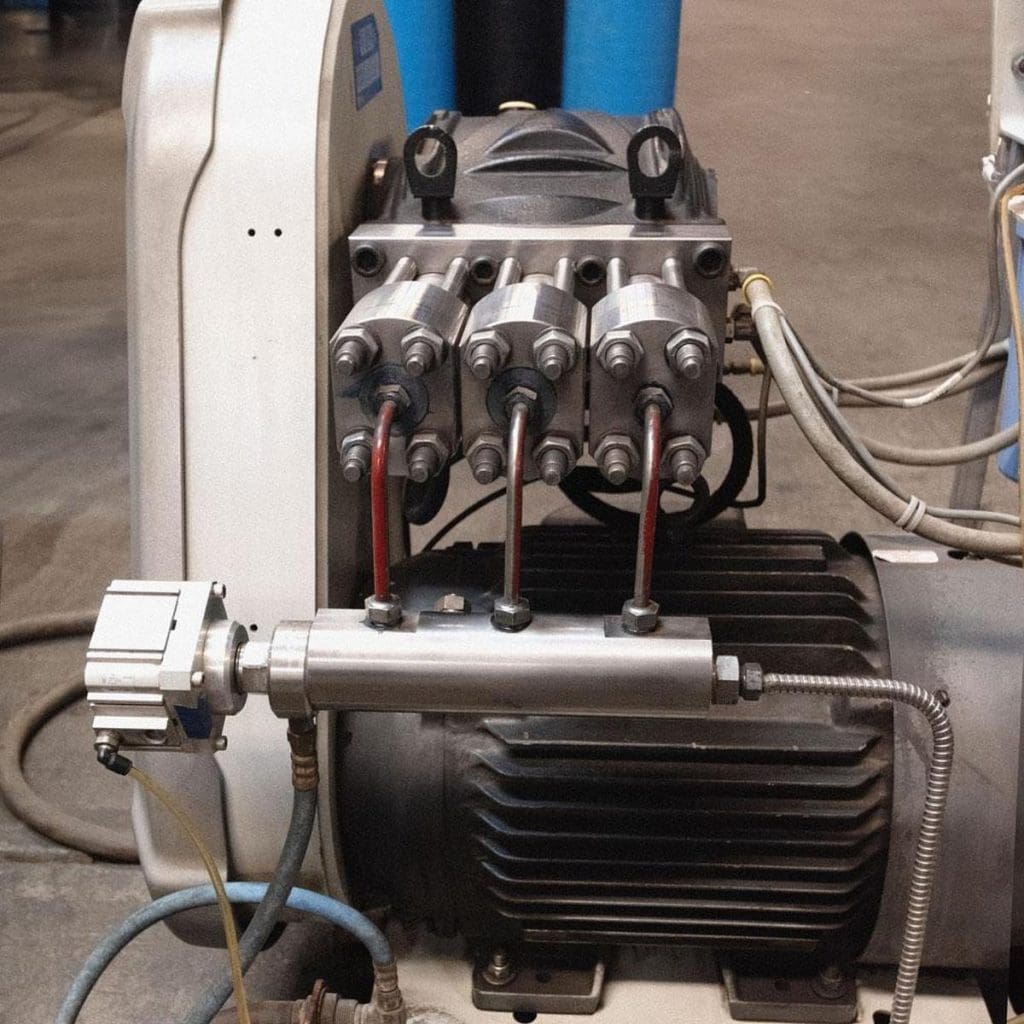 Used Flow Mach 100 3120 CNC Waterjet For Sale