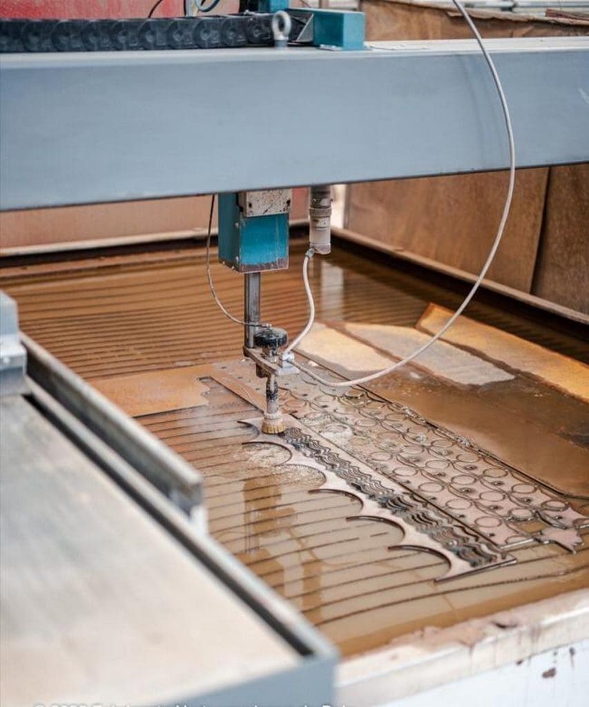 Used Flow Mach 100 3120 CNC Waterjet For Sale