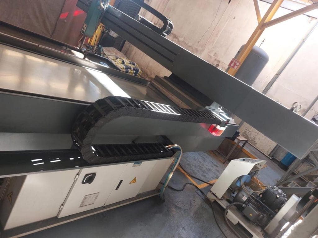Used Flow Mach 100 3120 CNC Waterjet For Sale