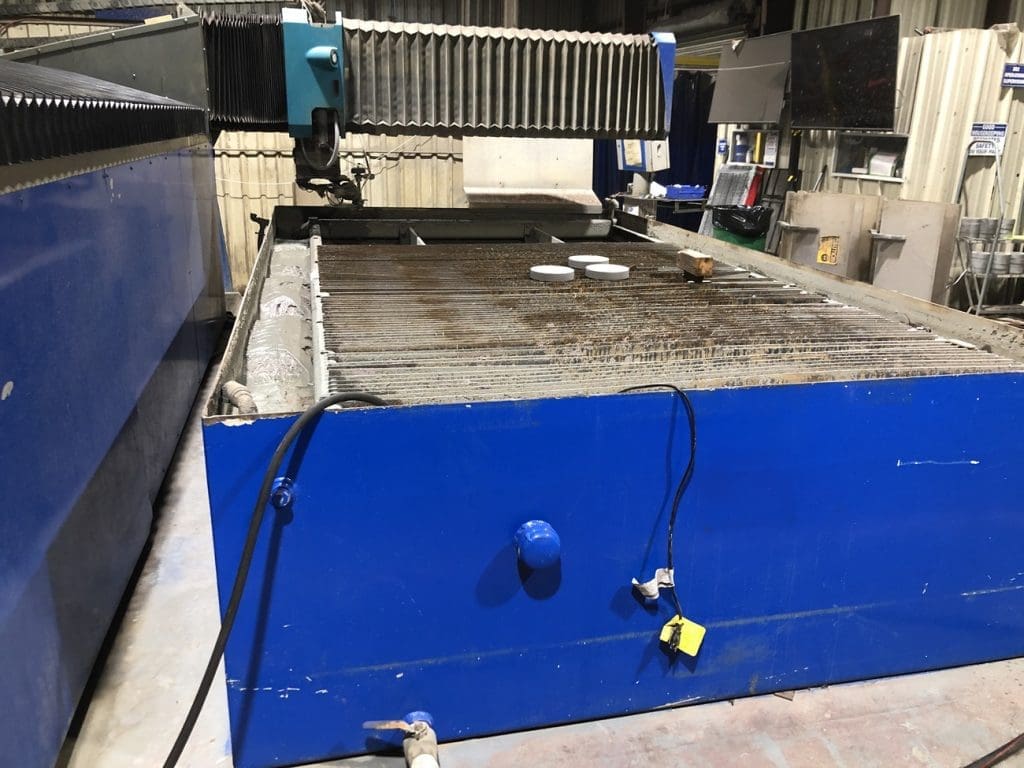 Used Flow Mach 3 4020b CNC Waterjet For Sale