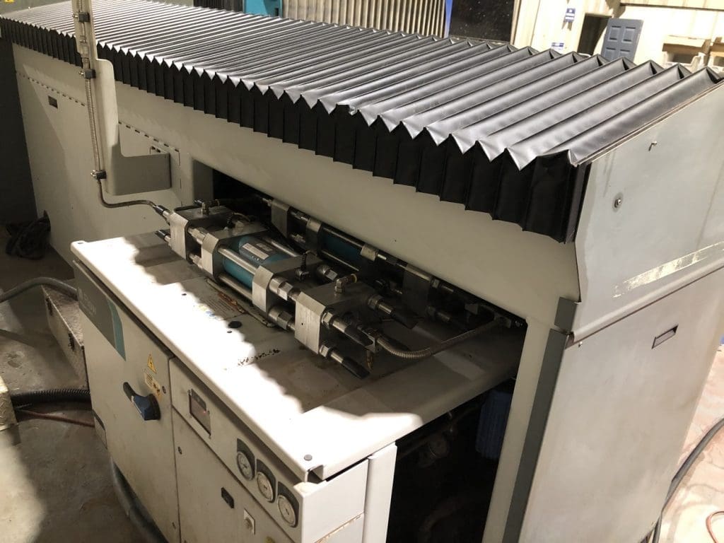 Used Flow Mach 3 4020b CNC Waterjet For Sale