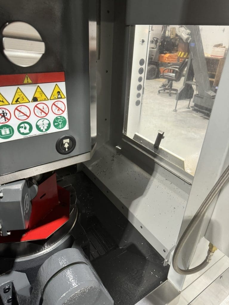 Used Haas UMC-500SS CNC Vertical Machining Center For Sale