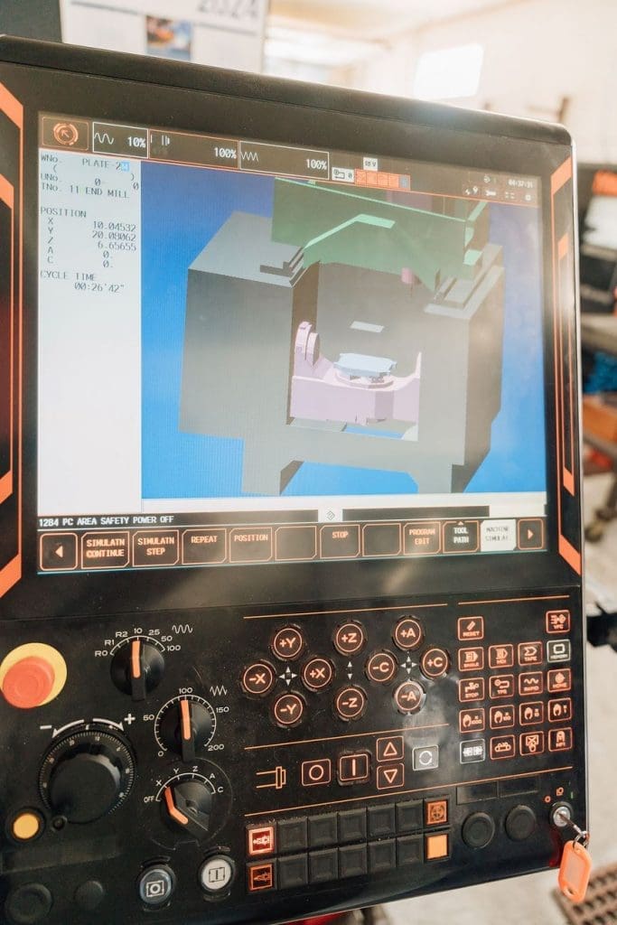 Used Mazak Variaxis i-600 CNC Vertical Machining Center For Sale