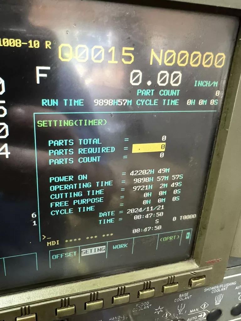 2004 Daewoo DMV 4020 CNC Vertical Machining Center, photo 4 of 5