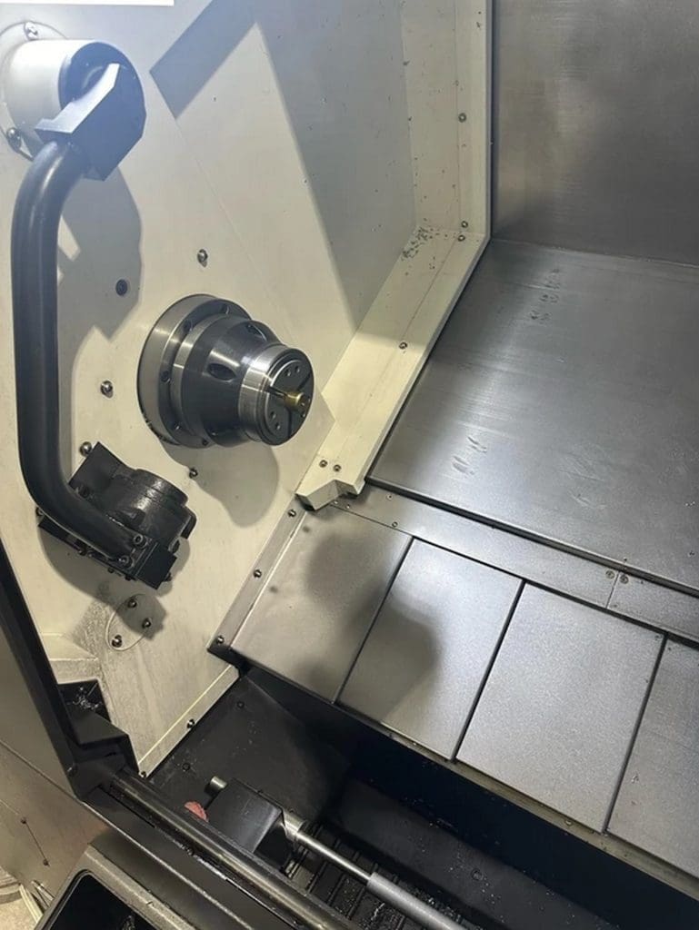 Used Hyundai Wia SE2200LSYA CNC Lathe For Sale