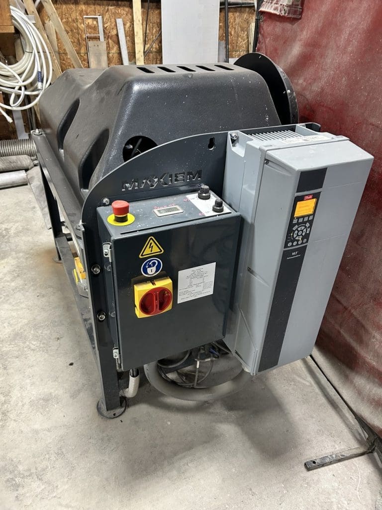Used Omax Maxiem 1530 CNC Waterjet For Sale