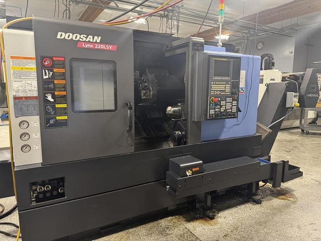 2014 Doosan Lynx 220LSYC