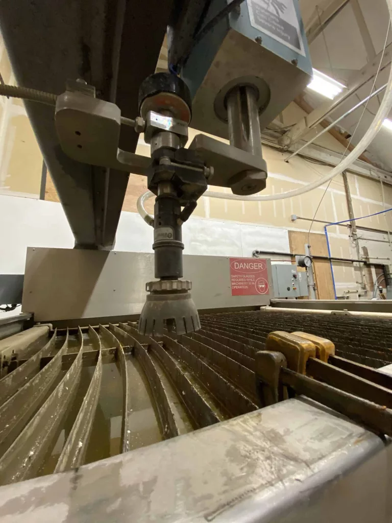 2020 Flow Mach 100 1313 Waterjet, photo 5 of 13